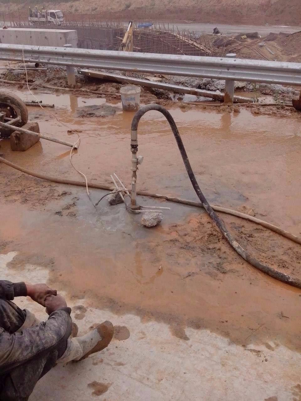 石河镇路基压密注浆